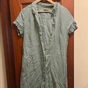 Quince Casual Sage Button Down Shirt